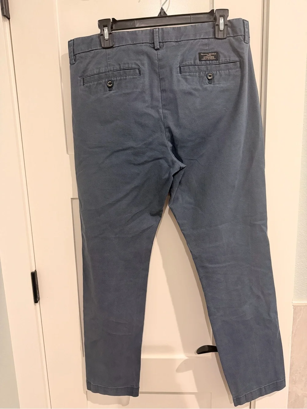 Banana Republic Men’s Slate Blue Textured Chino Pants 34x30